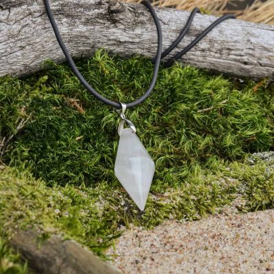 Wisiorek Piramida z Kryształu Górskiego